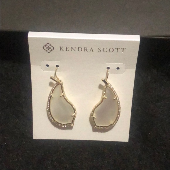 Kendra Scott New - Picture 4 of 5